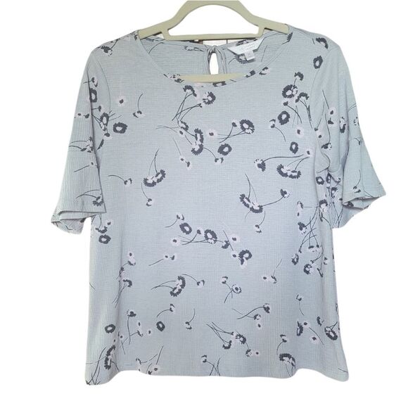 Lauren Conrad floral top - Picture 1 of 2